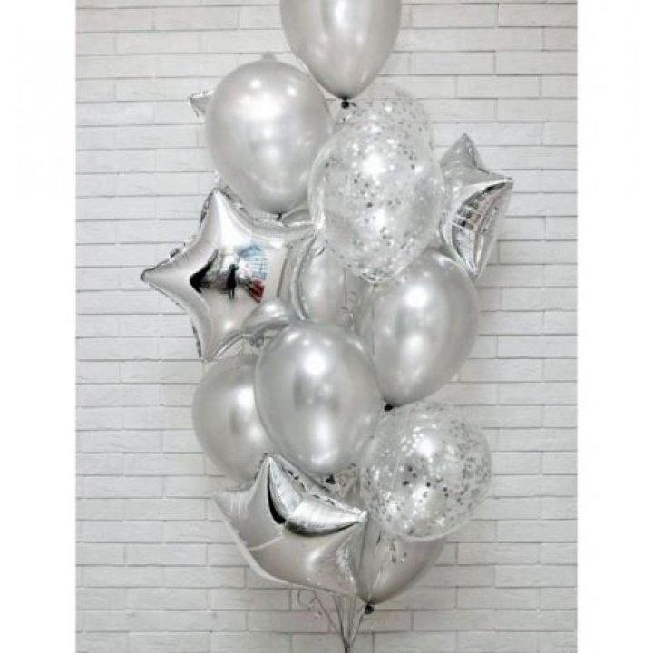 Фонтан шаров "Сильвер мун" в Нижнем Новгороде