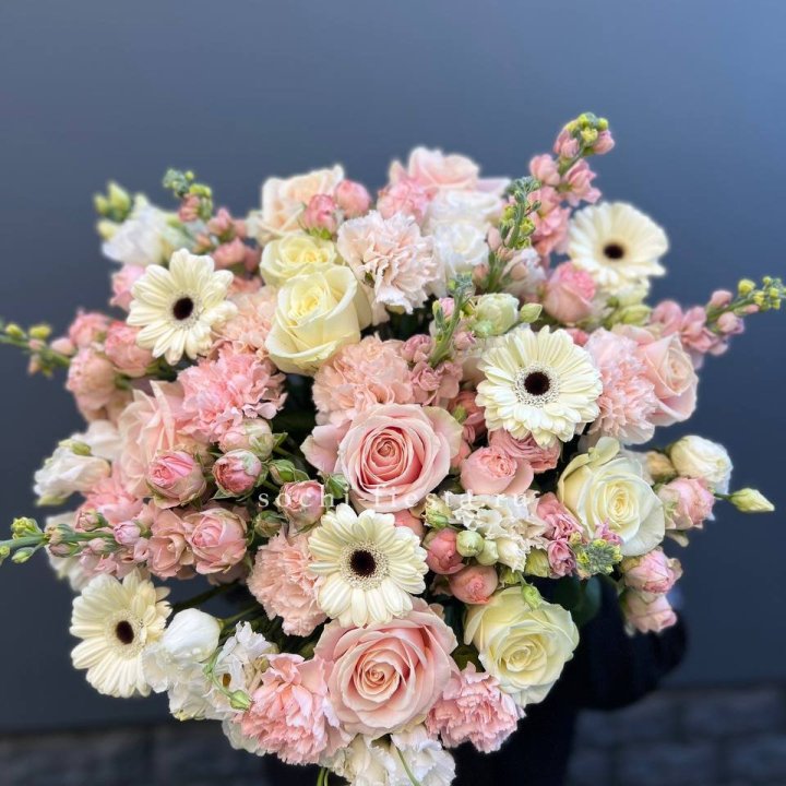 Авторский букет "Нежный" в Нижнем Новгороде