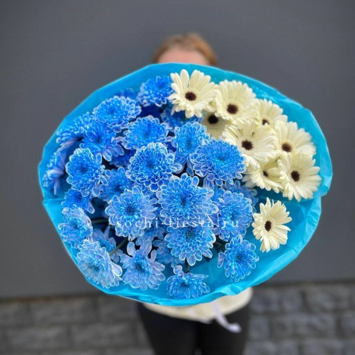 Букет хризантем и гербер в Нижнем Новгороде