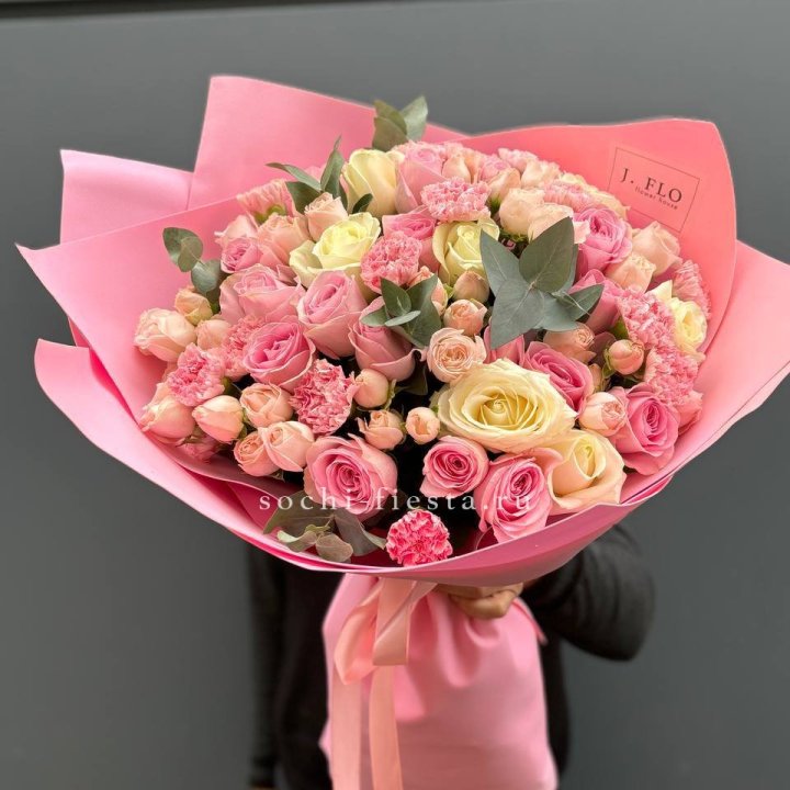 Нежный гигант в Нижнем Новгороде