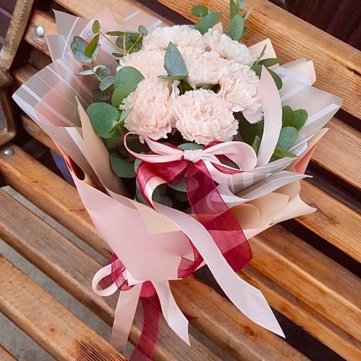 Диантусы с эвкалиптом в Нижнем Новгороде