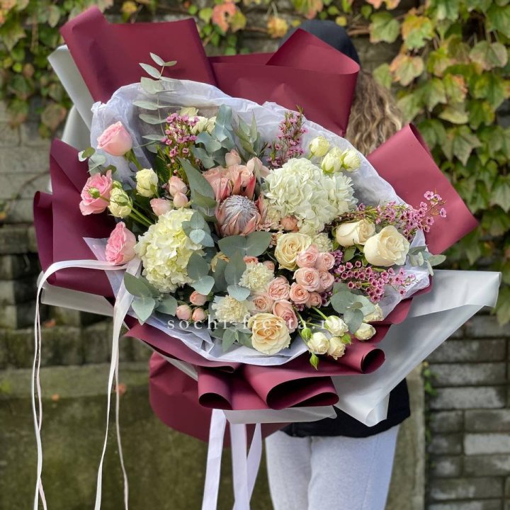 Авторский букет с протеей №1 в Нижнем Новгороде