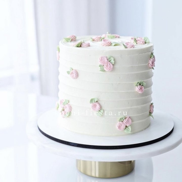 Торт "Розы в снегу" в Нижнем Новгороде