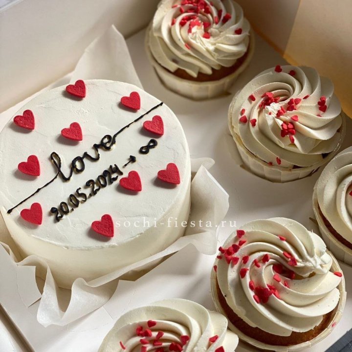 Капкейки и бенто-торт "Любимые" в Нижнем Новгороде