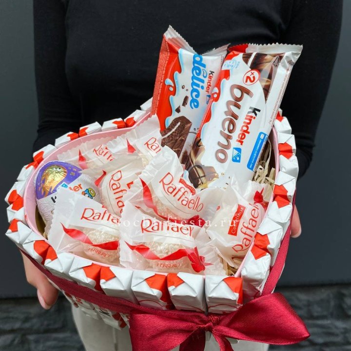 Подарочный набор сердце с Киндерами и Рафаэлло в Нижнем Новгороде