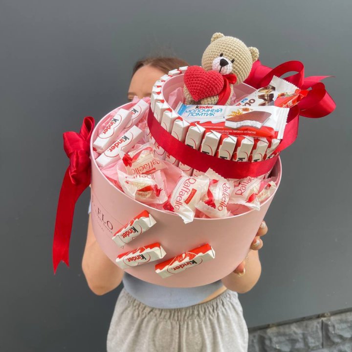 Бокс киндерами и раффаэлло 2 в Нижнем Новгороде