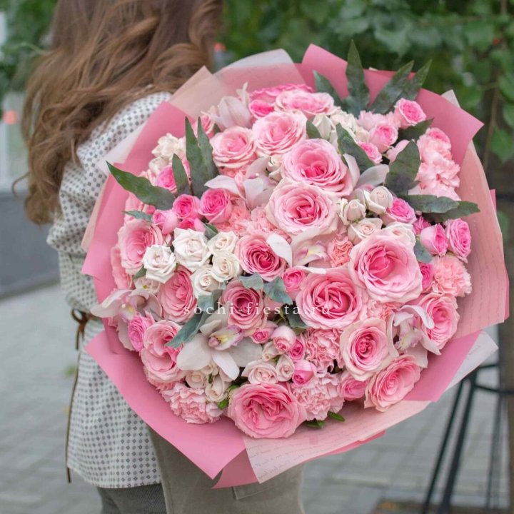 Дизайнерский букет "Барби" в Нижнем Новгороде