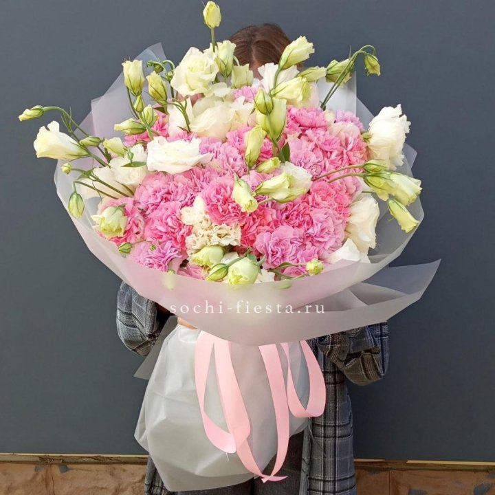 Букет из эустом и диантусов  в Нижнем Новгороде