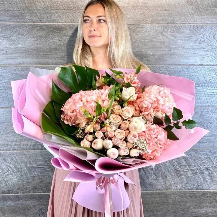 Дизайнерский букет "Валенсия-2" в Нижнем Новгороде