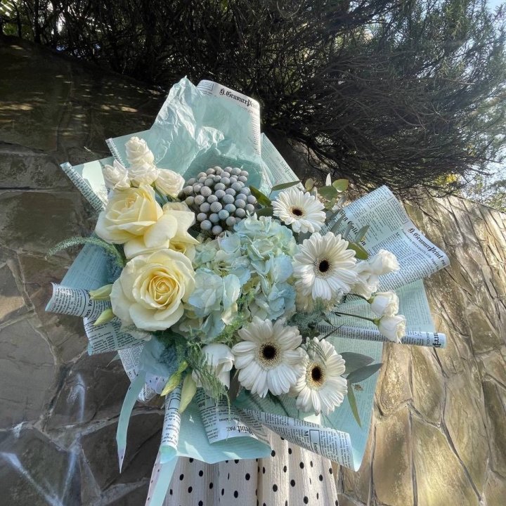 Дизайнерский букет "Линдж-блю" в Нижнем Новгороде