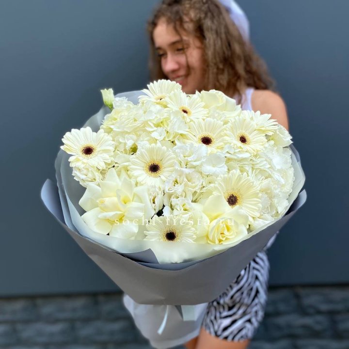  Букет "Вайт люксур" в Нижнем Новгороде