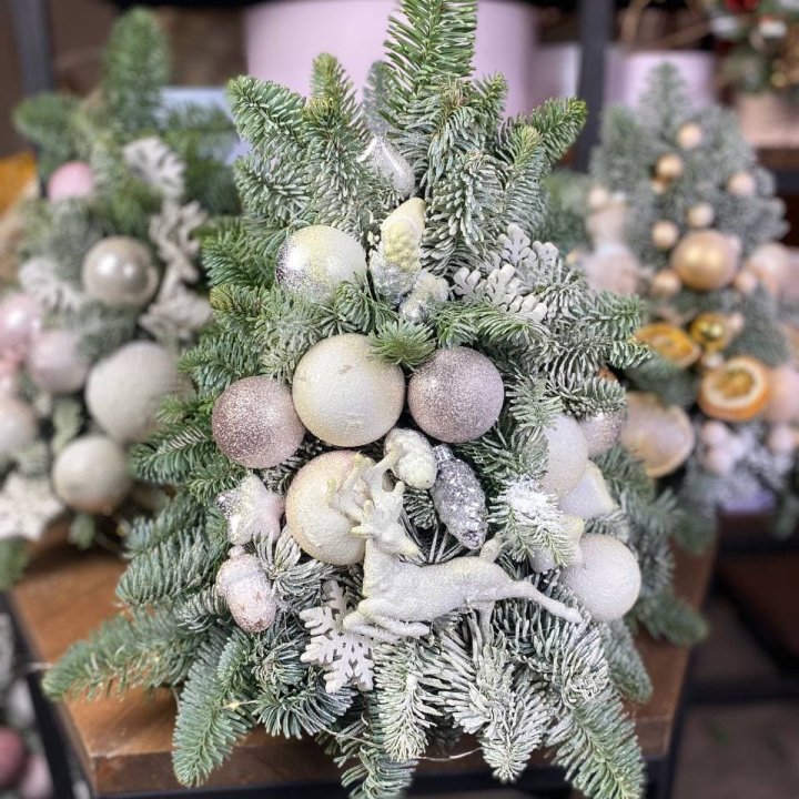 Ёлочка "Хепи крисмас" в Нижнем Новгороде