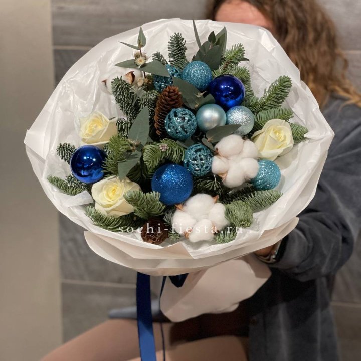 Новогодний букет "Синий иней" в Нижнем Новгороде