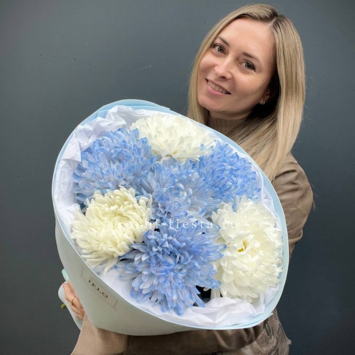 Букет из 7 хризантем  в Нижнем Новгороде