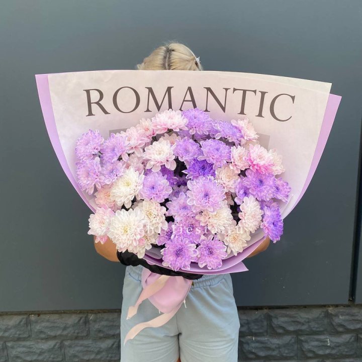 Букет сиреневых хризантем в Нижнем Новгороде