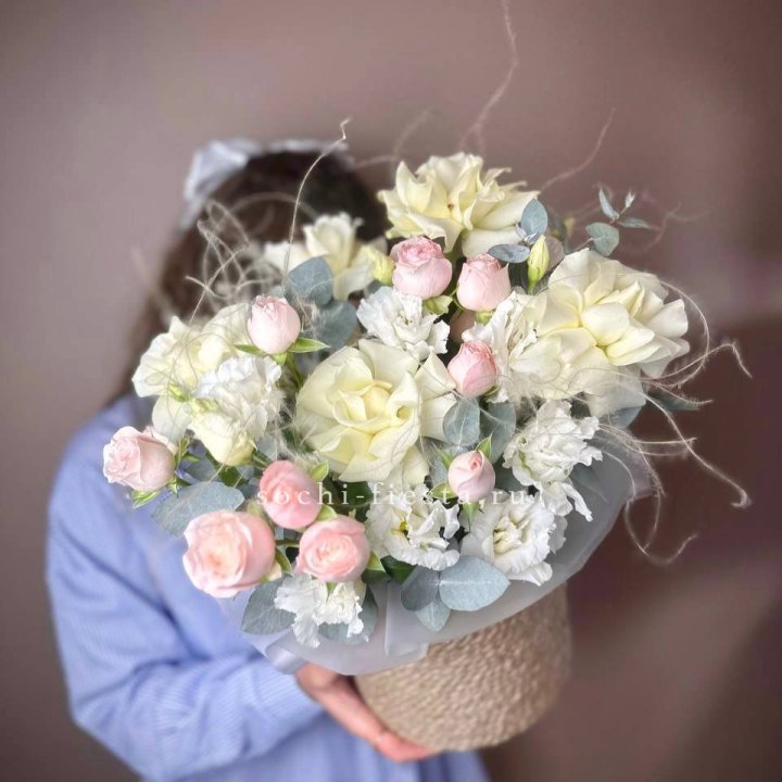 Авторский бокс "Милена" в джутовом кашпо в Нижнем Новгороде