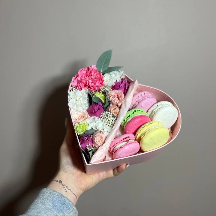 Дуо цветы и макаронсы в Нижнем Новгороде