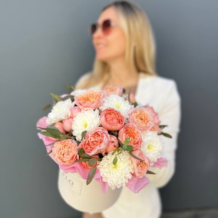 Нежная коробка с цветами в Нижнем Новгороде