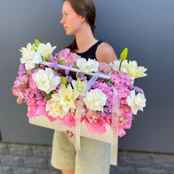 Большой бокс розовый в Нижнем Новгороде