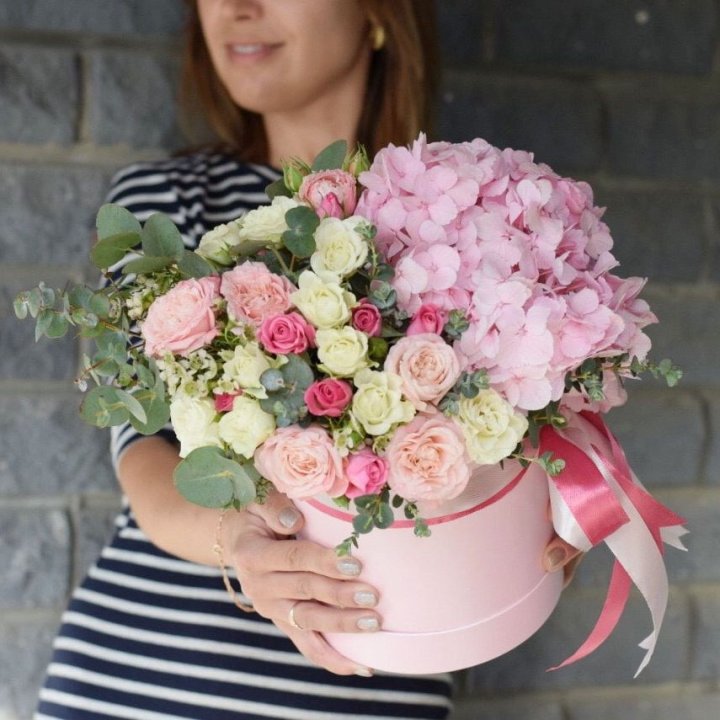 Дизайнерский цилиндр №1 с доставкой в Нижнем Новгороде