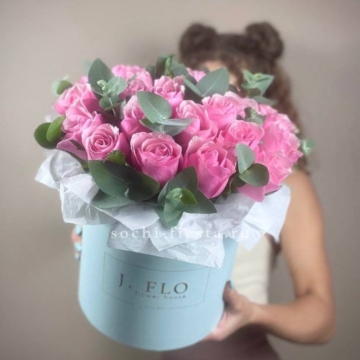 Бокс 27 роз в Нижнем Новгороде