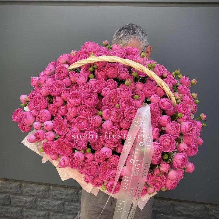 Корзина роз Мисти Баблс 151 в Нижнем Новгороде