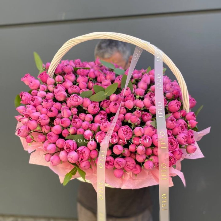 Корзина роз Мисти Баблс 101 в Нижнем Новгороде