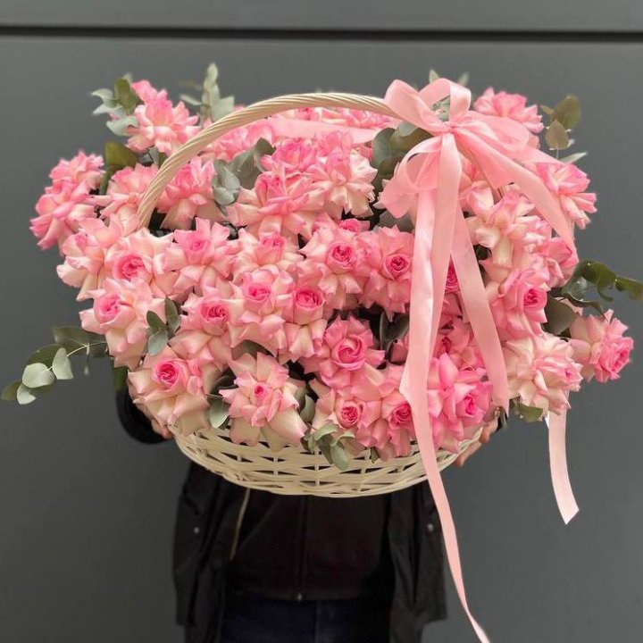 51 розовая роза в корзине в Нижнем Новгороде