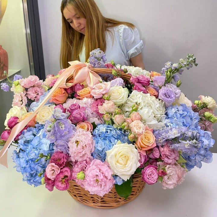 Авторская корзина "Экстра" с доставкой в Нижнем Новгороде