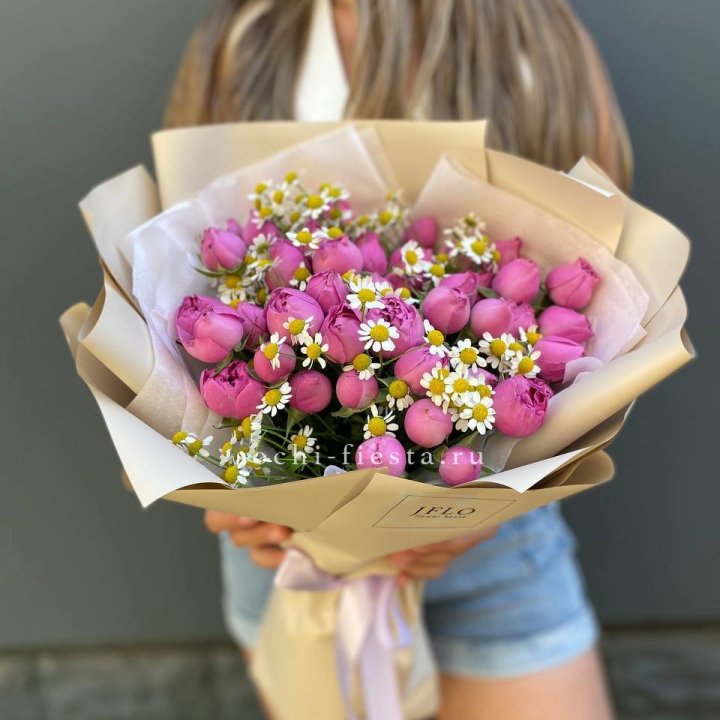 Дуобукет мисти с ромашками  в Нижнем Новгороде