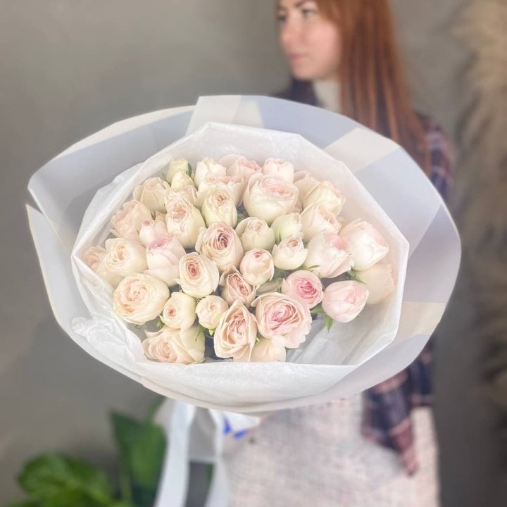 Букет кустовых роз в Нижнем Новгороде