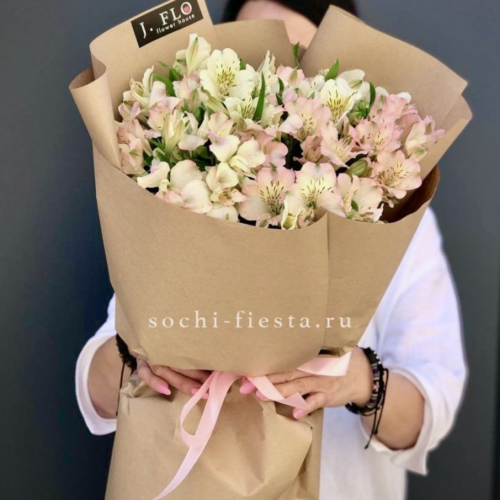 17  альстромерий в крафте в Нижнем Новгороде