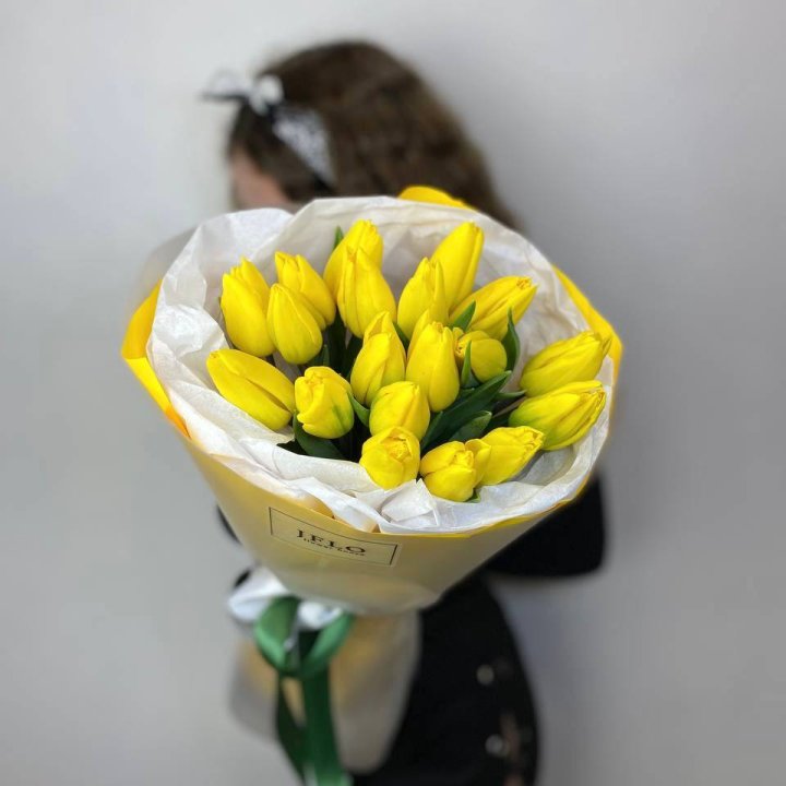  19 жёлтых тюльпанов в Нижнем Новгороде