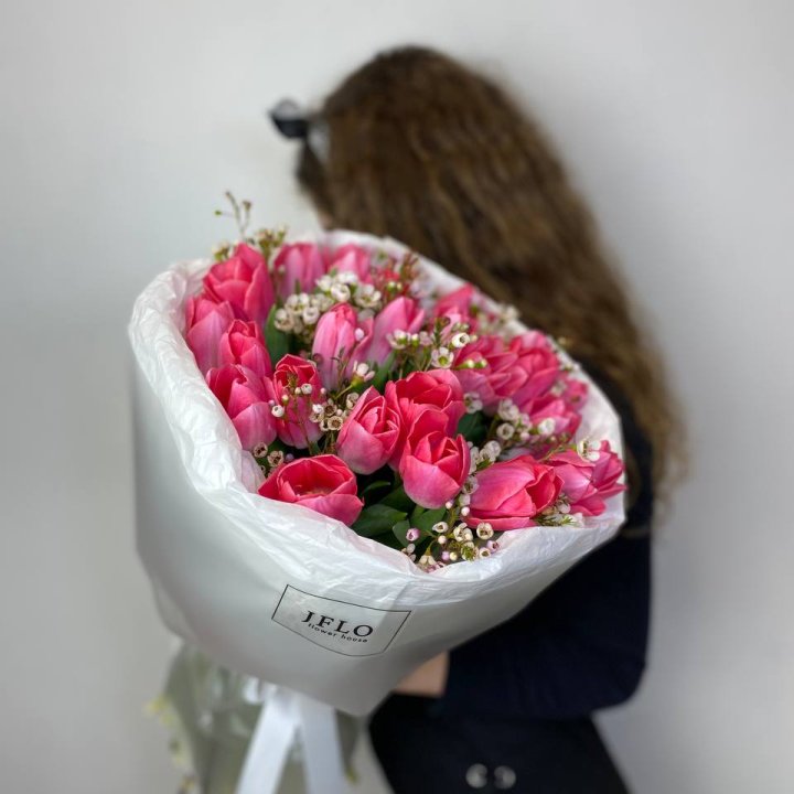 Дуо тюльпаны с хамелациумом в Нижнем Новгороде