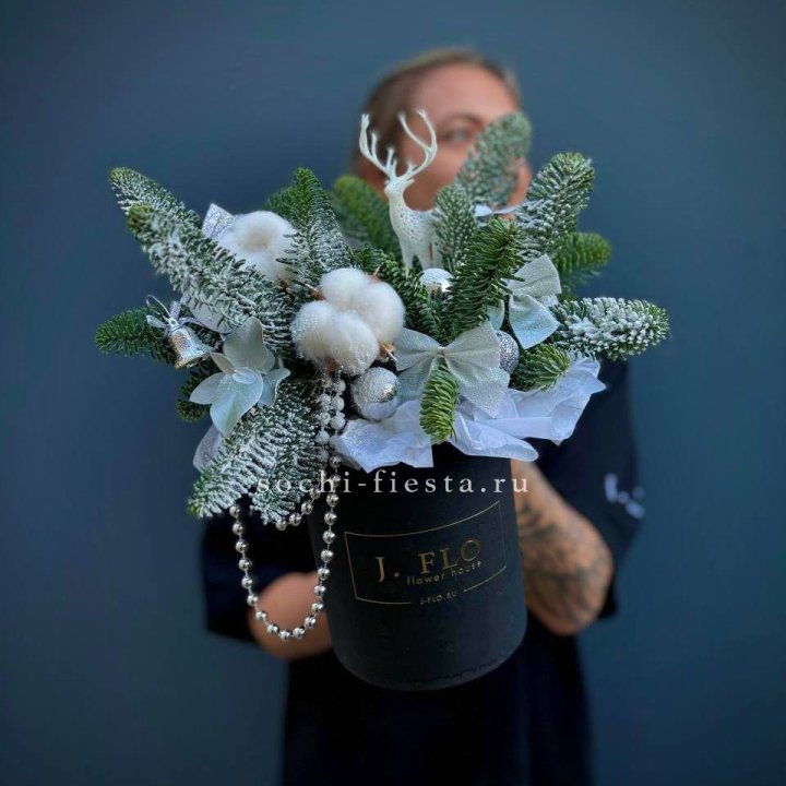 Композиция "Мери крисмас" в Нижнем Новгороде