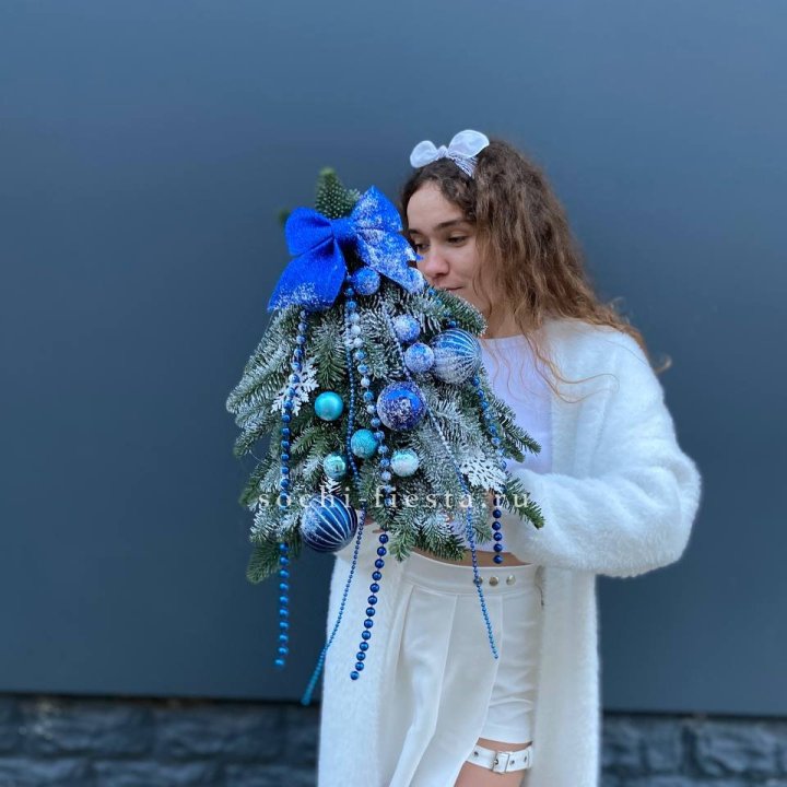 Новогодняя елочка "Блю" в Нижнем Новгороде