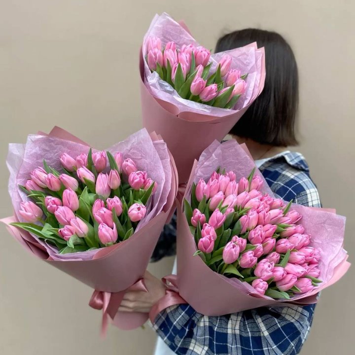 Букет розовых тюльпанов в Нижнем Новгороде