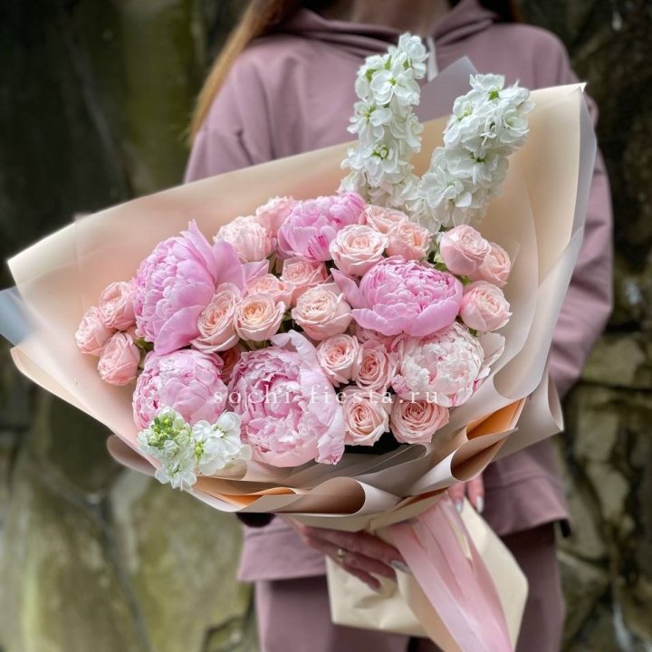 Букет с пионами №1 в Нижнем Новгороде