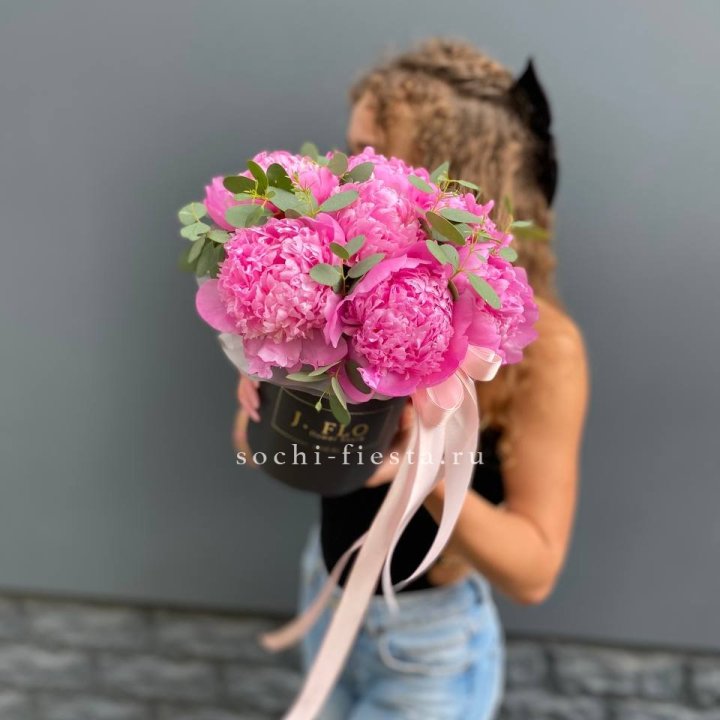 Дизайнерский цилиндр "Фломени" в Нижнем Новгороде