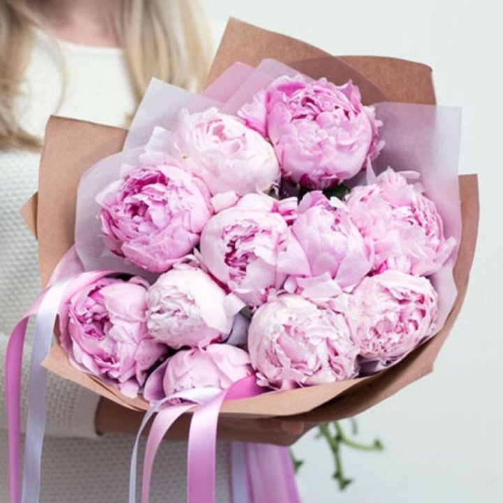 11 нежных пионов в Нижнем Новгороде