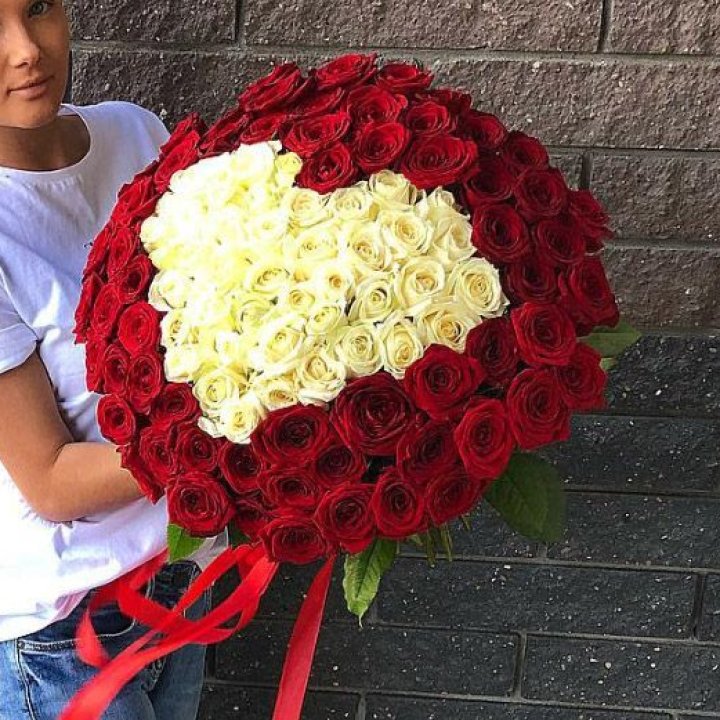 101 роза "Сердце" в Нижнем Новгороде