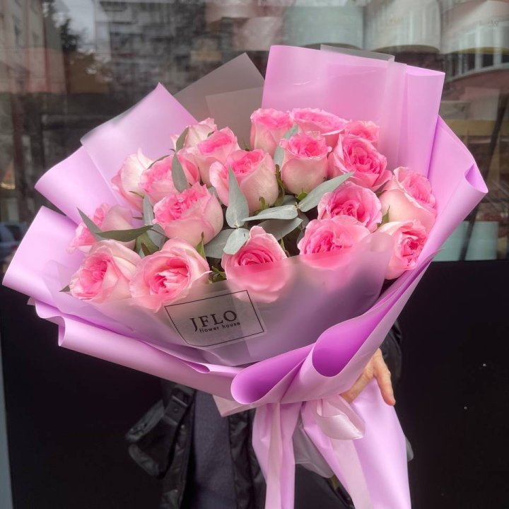  19 розовых роз в Нижнем Новгороде
