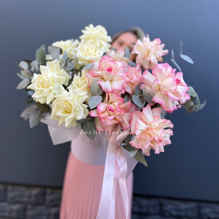 15 Французских роз в боксе в Нижнем Новгороде