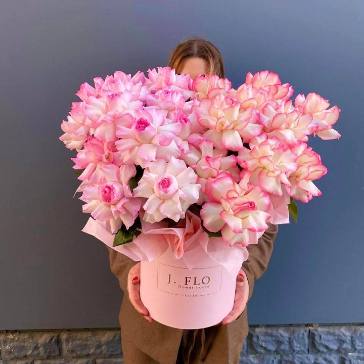 25 Французских роз микс в боксе в Нижнем Новгороде