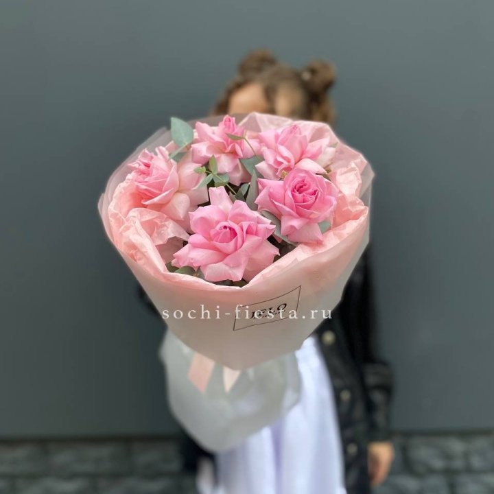 5 французских розовых роз  в Нижнем Новгороде
