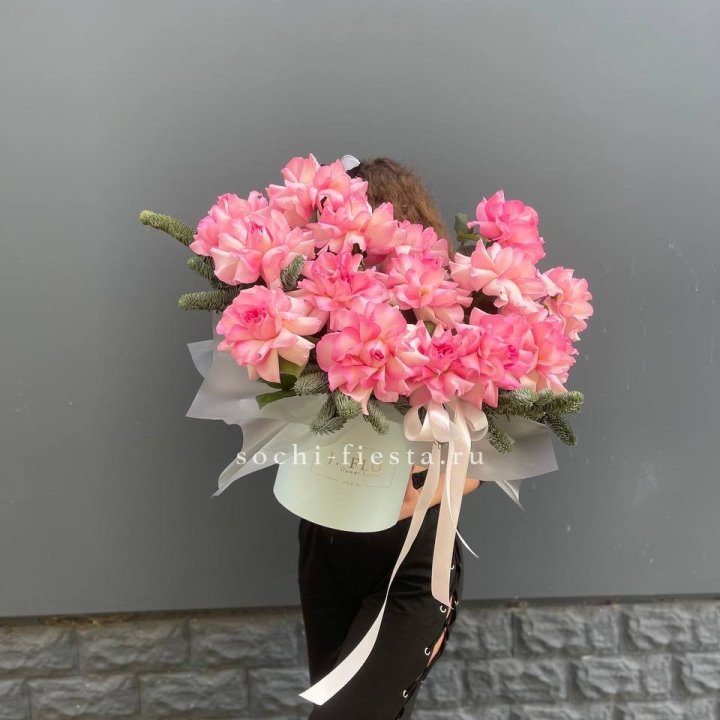 Бокс из 15 французских роз в Нижнем Новгороде