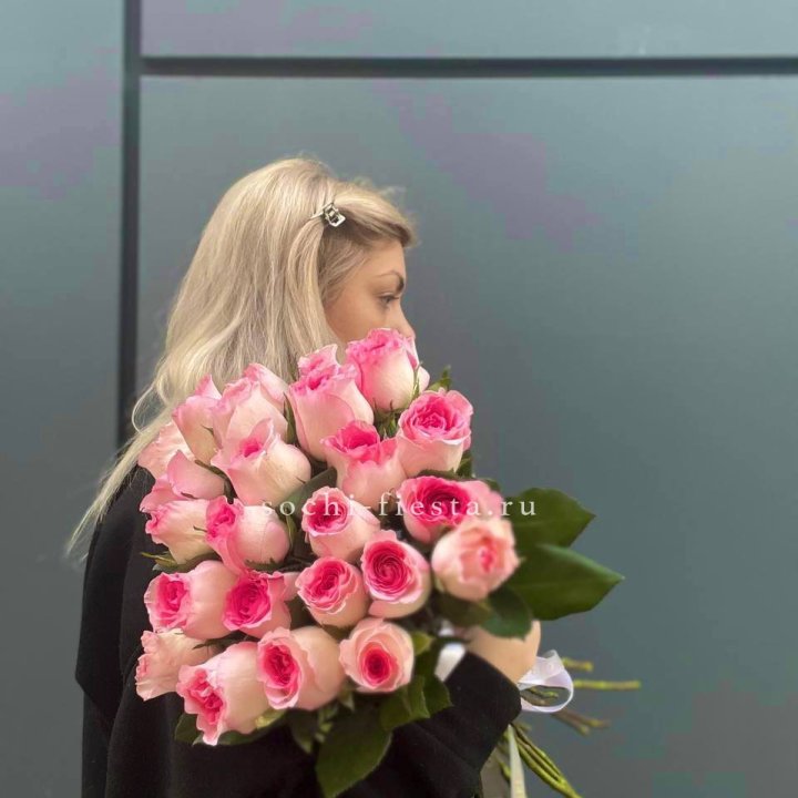  25 розовых роз в Нижнем Новгороде