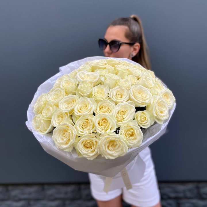 51 белая роза  в Нижнем Новгороде