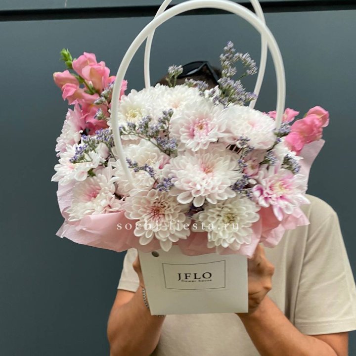 Сумочка из стойких цветов  в Нижнем Новгороде