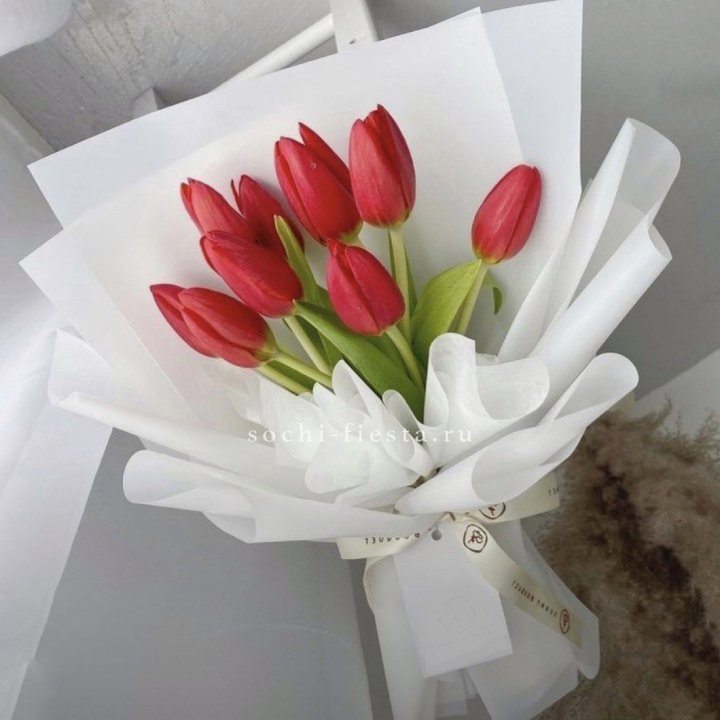 Букет красных тюльпанов в Нижнем Новгороде